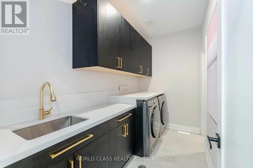 560 Woodview Road, Burlington, ON 