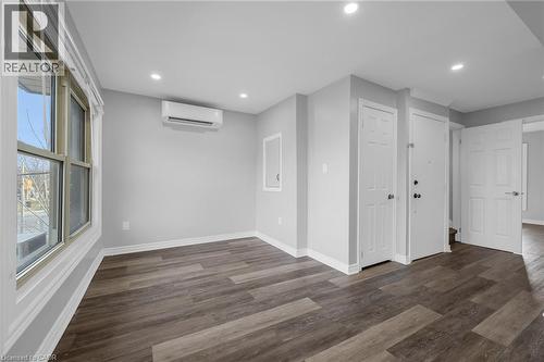 9 Melrose Avenue S Unit# Upper, Hamilton, ON 