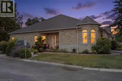 10 COBBLESTONE Drive Unit# 25  Paris, ON N3L 4G8