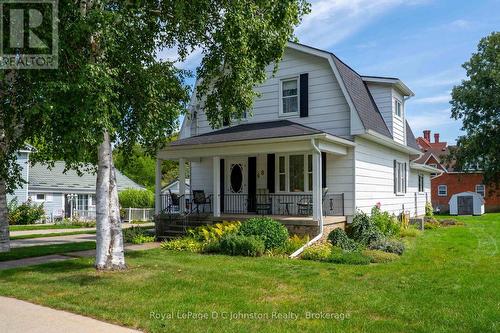 48 GROSVENOR STREET S  Saugeen Shores, ON N0H 2L0
