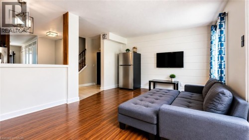 175 Henhoeffer Crescent, Kitchener, ON 