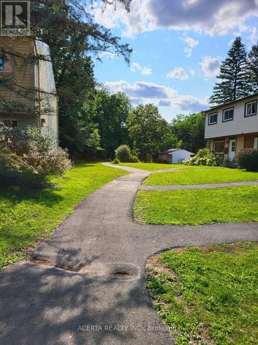 249 Teal Crescent, Ottawa, ON 