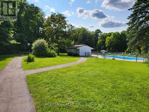249 Teal Crescent, Ottawa, ON 