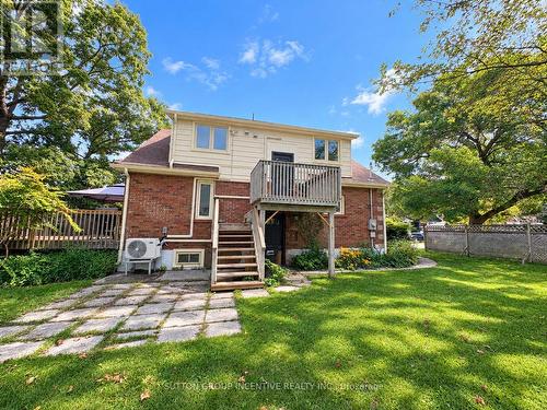 UPPER - 20 BAYVIEW DRIVE , Barrie, Ontario L4N 3N5 2