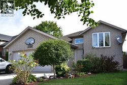 2292 Askin  Windsor, ON N9B 3Y4