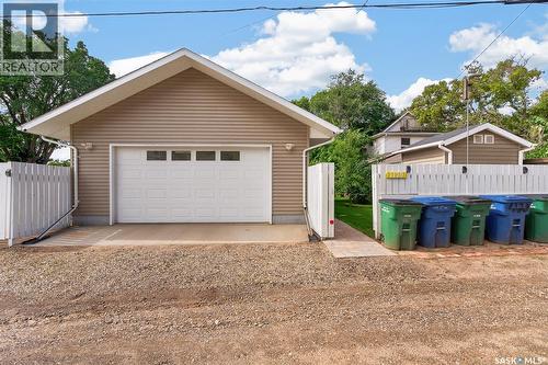1129 1St Avenue Ne, Moose Jaw, SK 
