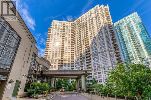 1433 - 3888 DUKE OF YORK BOULEVARD  Mississauga, ON L5B 4P5