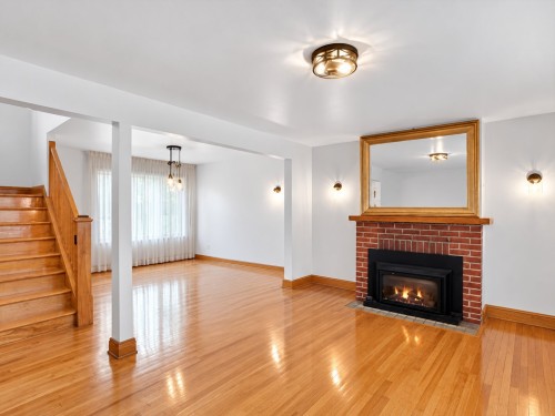 Salon - 1164 Rue Osborne, Montréal (Verdun/Île-Des-Soeurs), QC 