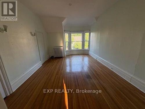 UPPER - 118 STINSON STREET , Hamilton (Stinson), Ontario L8N 1S5 2