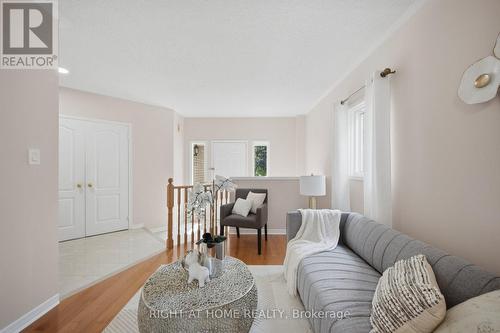 Living Room - 975 Mantle Crescent, Mississauga, ON 
