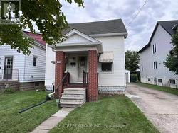 125 BROADWAY AVENUE  Hamilton, ON L8S 2W2