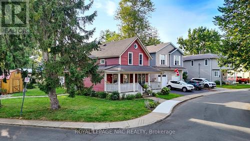 2 - 52 QUEENS CIRCLE , Fort Erie (Crystal Beach), Ontario L0S 1B0 2