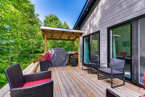 Balcon - 99 Ch. Du Huard, Val-Des-Bois, QC 