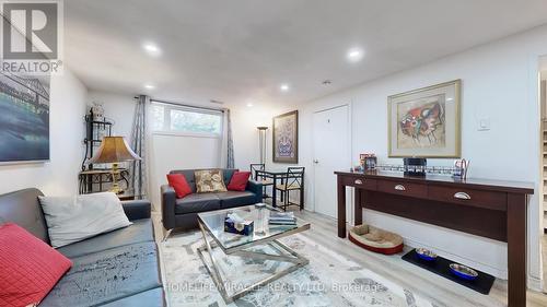 374 Book Road, Grimsby, ON 