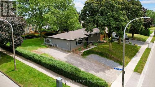 374 Book Road, Grimsby, ON 