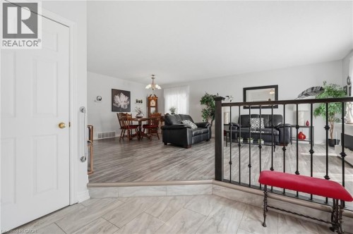 9 Country Club Road, Cayuga, ON 
