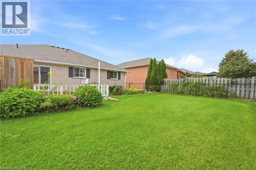 9 Country Club Road, Cayuga, ON 