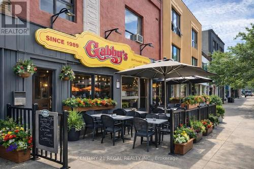 729 Danforth Avenue, Toronto, ON 