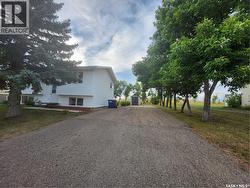 413 2nd STREET N  Cabri, SK S0N 0J0