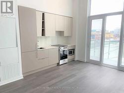 414 - 3900 CONFEDERATION PARKWAY  Mississauga, ON L5B 0M3