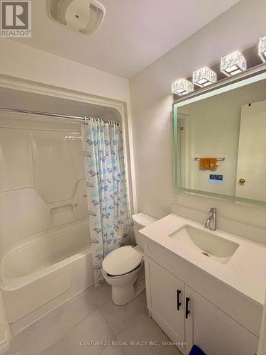 8 Chamberlain Court, Ajax, ON 