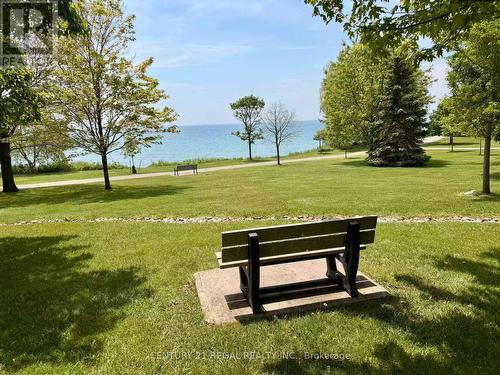8 Chamberlain Court, Ajax, ON 