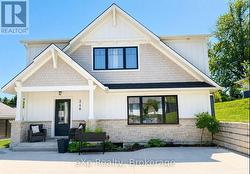 A UPPER - 340 NELSON STREET  Kincardine, ON N2Z 1X7