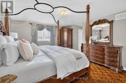 19 Timberwolf Road, Brampton, ON 