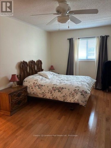 1 Reynolds Place N, Prince Edward County (Wellington), ON 