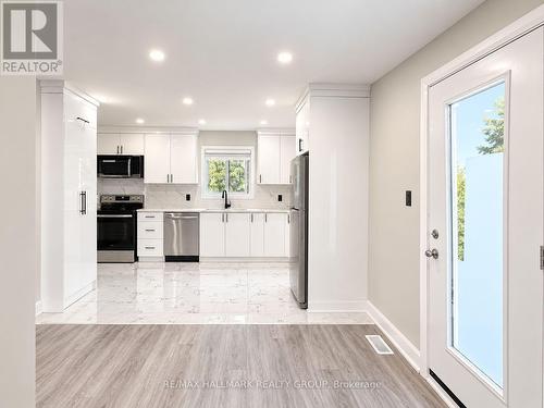 3A - 131 CAMELIA AVENUE , Ottawa, Ontario K1K 2X5 3