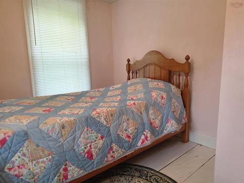 5176 Hwy 201, West Paradise, NS 