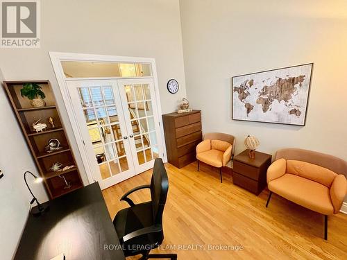 253 Berrigan Drive, Ottawa, ON 
