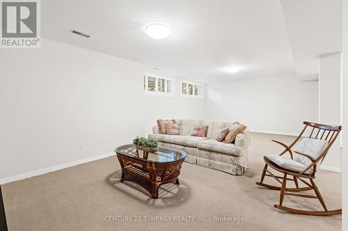 Perfect for hosting guests and families. - 45 Turtle Point Private, Ottawa, ON 