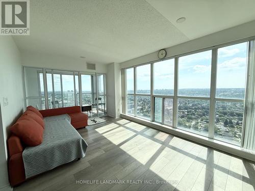 3710 - 50 TOWN CENTRE COURT , Toronto, Ontario M1P 0A9 4