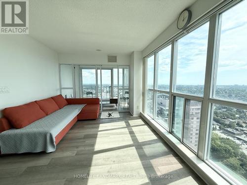 3710 - 50 TOWN CENTRE COURT , Toronto, Ontario M1P 0A9 5