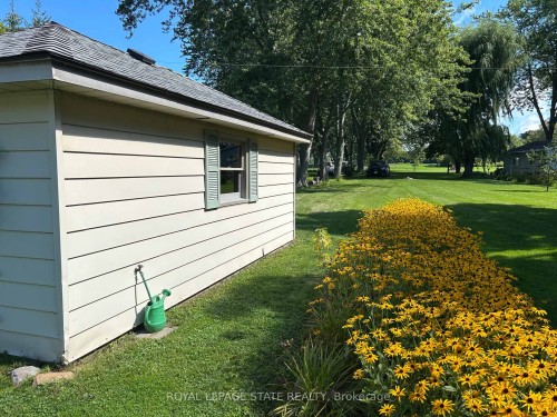 23 Upper Mohawk Point, Haldimand, ON 
