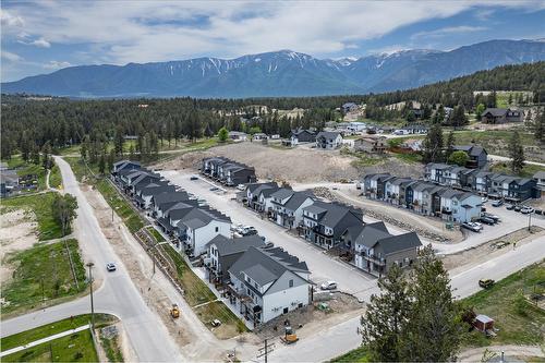 46-2098 Pine Tree Way, Invermere, BC 