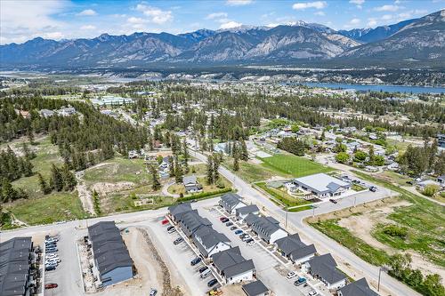 46-2098 Pine Tree Way, Invermere, BC 