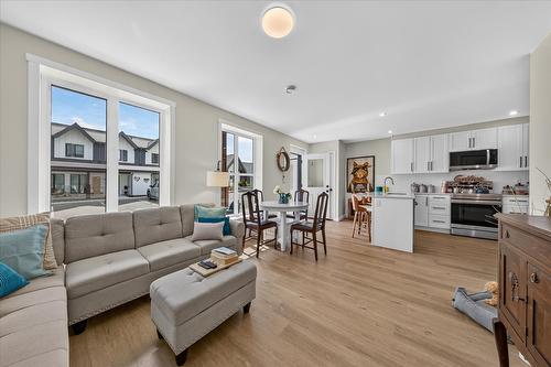 46-2098 Pine Tree Way, Invermere, BC 