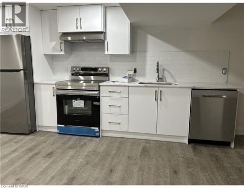 95 BURRWOOD Drive Unit# Lower unit , Hamilton, Ontario L9C 3T3 2