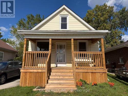 6269 ASH STREET , Niagara Falls, Ontario L2G 2H4