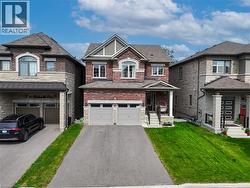 68 BARKERVILLE Drive  Whitby, ON L1P 0L8