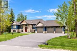 2055 ELANA DRIVE  Severn, ON L3V 0C1