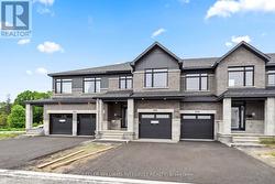 330 MAKOBE LANE  Ottawa, ON K4M 0M1