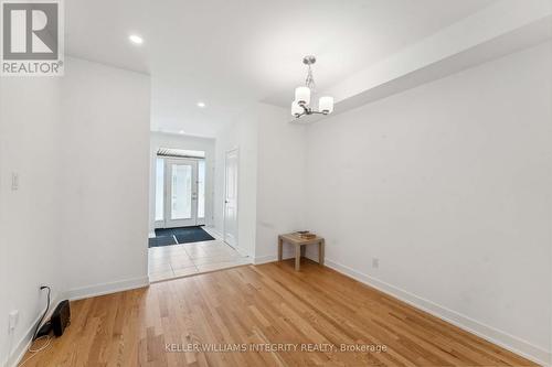 330 MAKOBE LANE , Ottawa, Ontario K4M 0M1 4