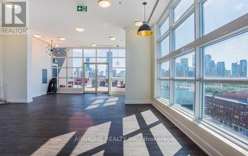 608 - 10 Willison Square, Toronto, ON 