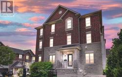 4 - 8441 ISLINGTON AVENUE  Vaughan, ON L4L 1X3