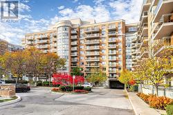 435 - 650 LAWRENCE AVENUE W  Toronto, ON M6A 3E8