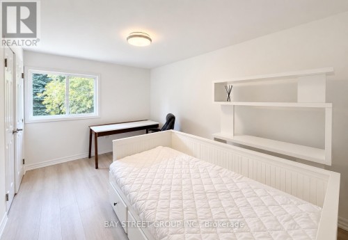 513 Mariner Drive, Waterloo, ON 