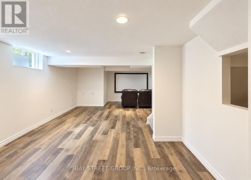 513 Mariner Drive, Waterloo, ON 